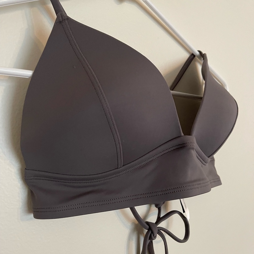 Bikini - Picture 5 of 5